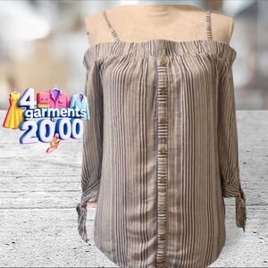 IN off the shoulder 3/4 inch tied sleeves blue and white stripes size M